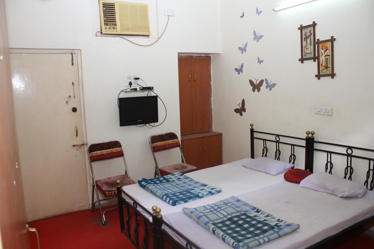 Hotel Bhagwat Palace Lātūr Εξωτερικό φωτογραφία