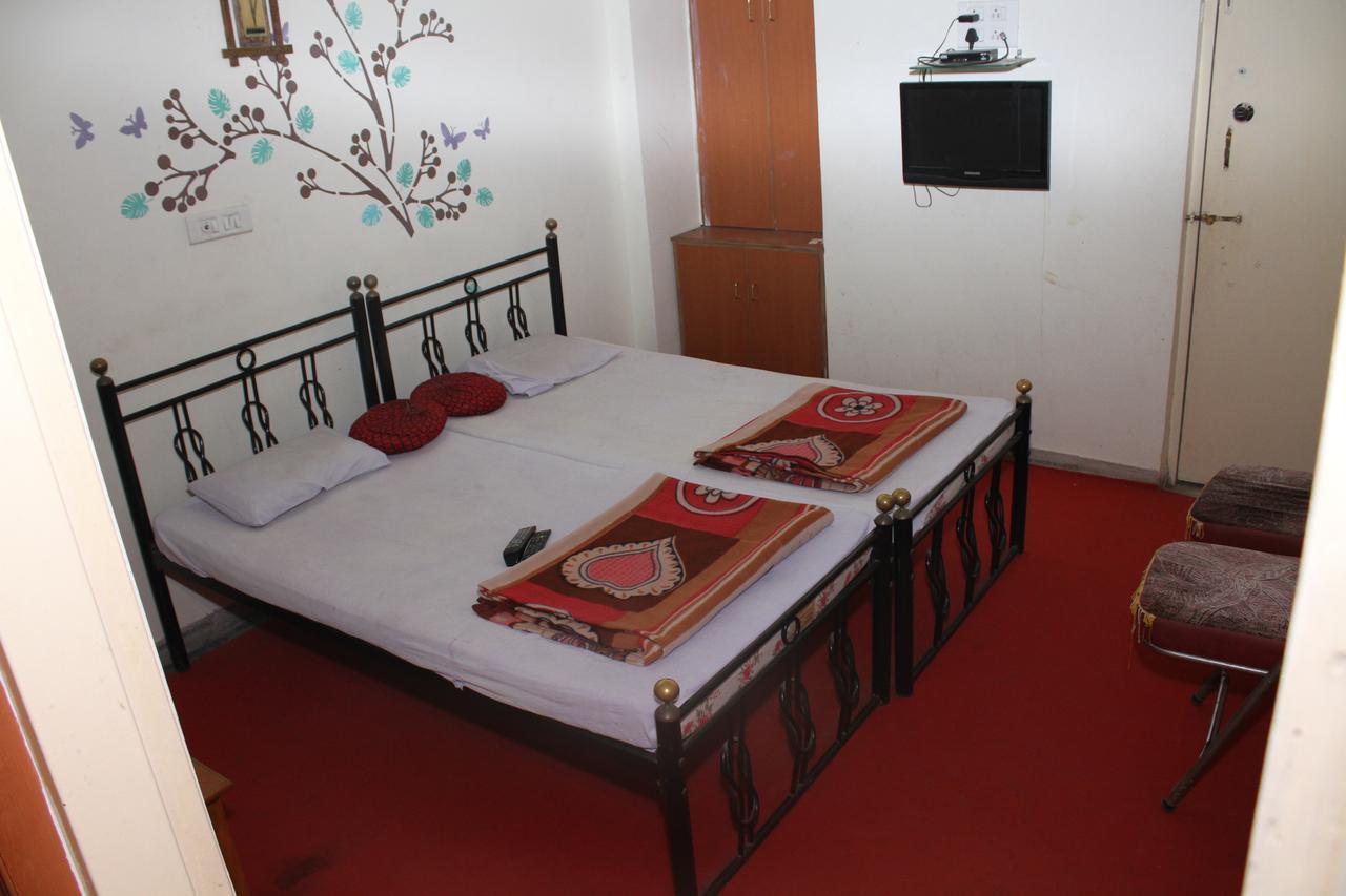Hotel Bhagwat Palace Lātūr Εξωτερικό φωτογραφία